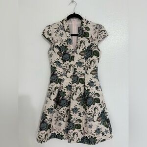 Vince Camuto Green and White Floral Cap Sleeve Mini Dress